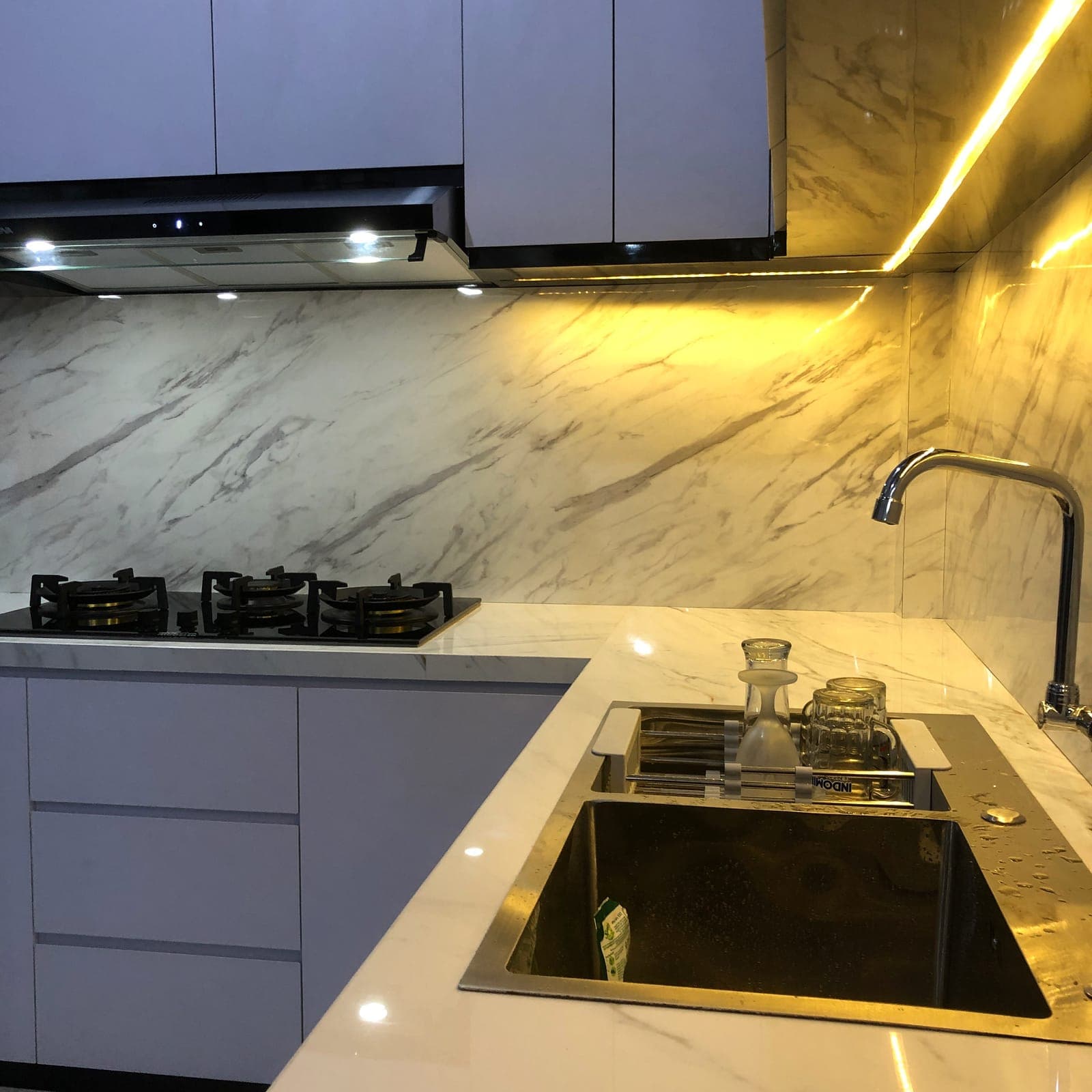 Dapur Custom Modern